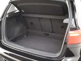 Volkswagen Golf (2017) thumbnail 26