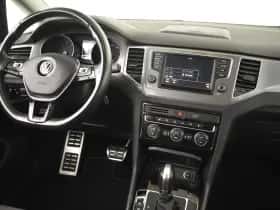 Volkswagen Golf (2017) thumbnail 5