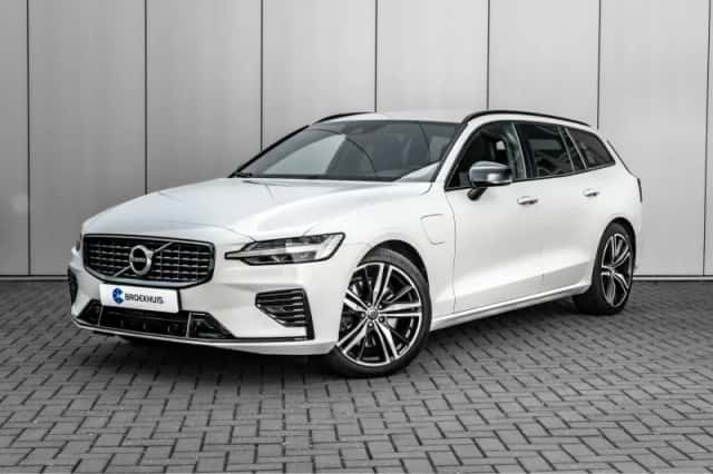 Volvo V60 (2021) thumbnail 1