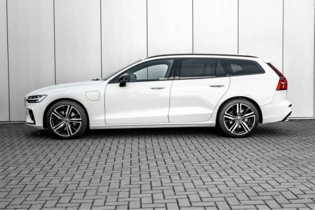 Volvo V60 (2021) thumbnail 5