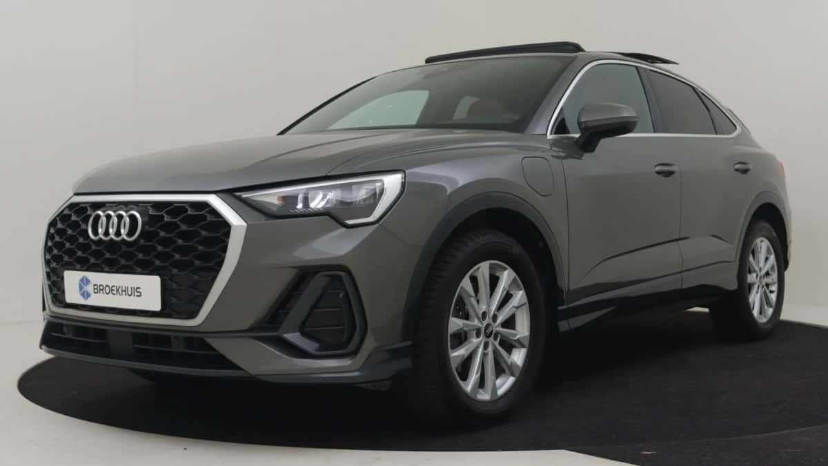 Audi Q3 (2021) — foto 1