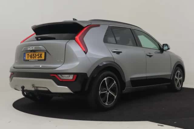 Kia Niro (2023) thumbnail 2