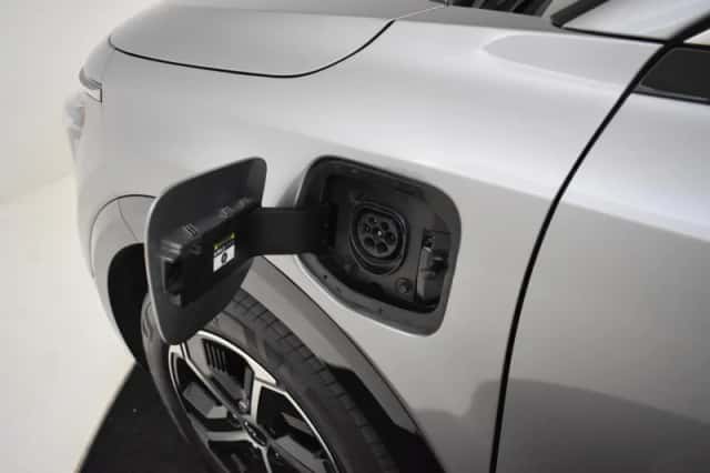 Kia Niro (2023) thumbnail 4