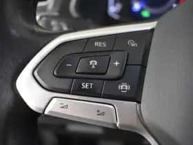 Volkswagen Tiguan (2021) thumbnail 12