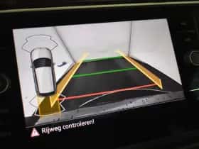 Volkswagen Tiguan (2021) thumbnail 17