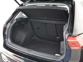 Volkswagen Tiguan (2021) thumbnail 26