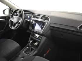 Volkswagen Tiguan (2021) thumbnail 6