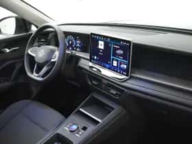 Volkswagen Tayron (2025) thumbnail 6