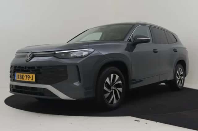 Volkswagen Tayron (2025) thumbnail 1