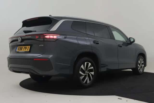 Volkswagen Tayron (2025) thumbnail 2