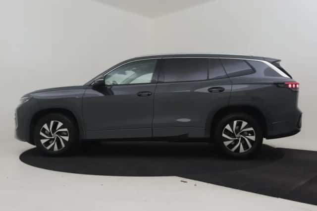 Volkswagen Tayron (2025) thumbnail 3