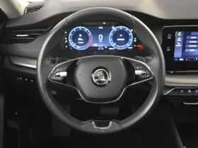 Škoda Octavia (2021) thumbnail 11