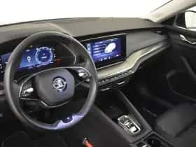 Škoda Octavia (2021) thumbnail 4