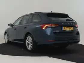 Škoda Octavia (2021) thumbnail 10