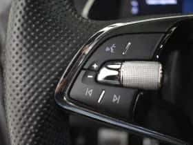 Škoda Octavia (2021) thumbnail 12