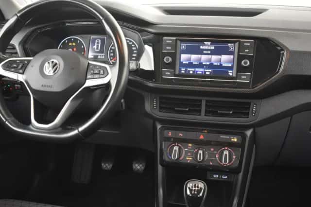 Volkswagen T-Cross (2019) thumbnail 5