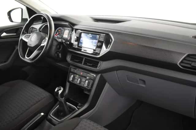 Volkswagen T-Cross (2019) thumbnail 6
