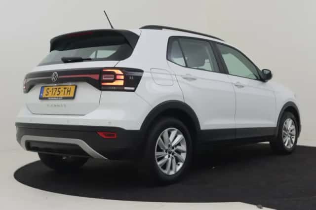 Volkswagen T-Cross (2023) thumbnail 2