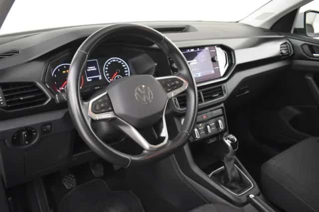 Volkswagen T-Cross (2023) thumbnail 4