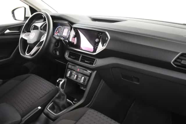 Volkswagen T-Cross (2023) thumbnail 6