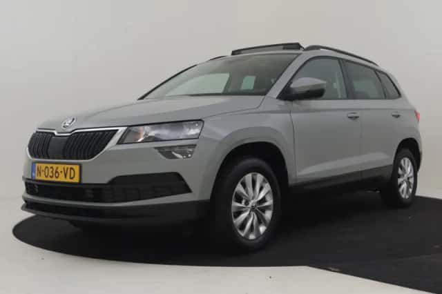 Škoda Karoq (2022) thumbnail 1