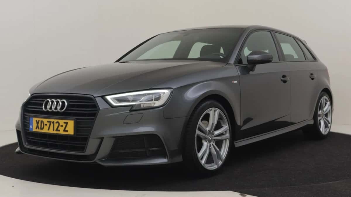 Audi A3 (2018) — foto 1