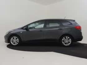 Kia Ceed Sportswagon (2015) thumbnail 3