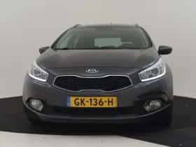 Kia Ceed Sportswagon (2015) thumbnail 21