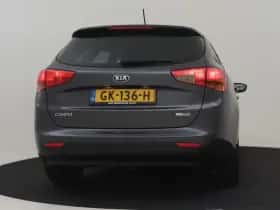 Kia Ceed Sportswagon (2015) thumbnail 23