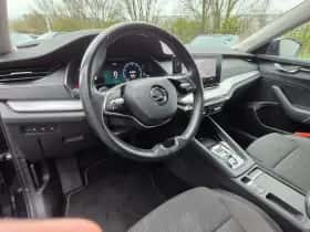 Škoda Octavia (2022) thumbnail 2