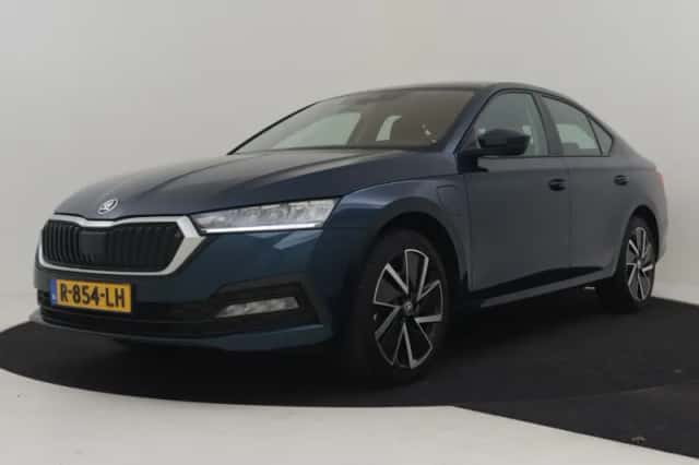 Škoda Octavia (2022) thumbnail 1