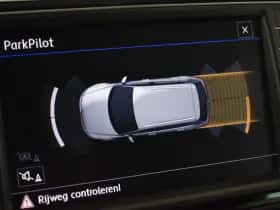Volkswagen Tiguan (2017) thumbnail 18