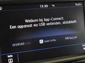 Volkswagen Tiguan (2017) thumbnail 19