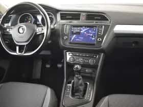 Volkswagen Tiguan (2017) thumbnail 5