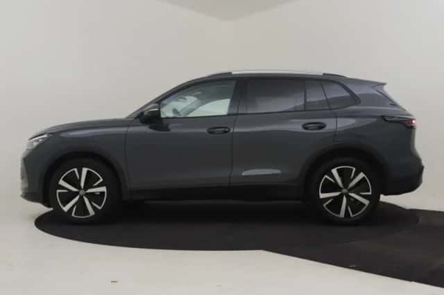 Volkswagen Tiguan (2025) thumbnail 3