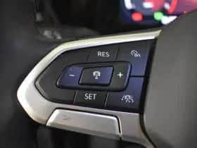 Volkswagen Golf (2023) thumbnail 15