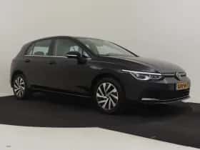 Volkswagen Golf (2023) thumbnail 23