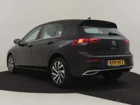 Volkswagen Golf (2023) thumbnail 10