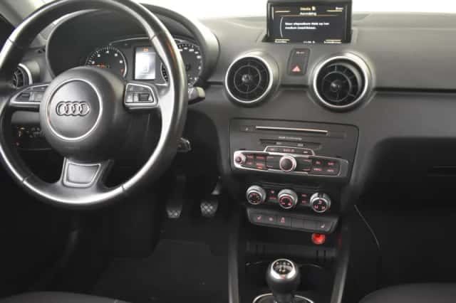 Audi A1 (2018) thumbnail 5