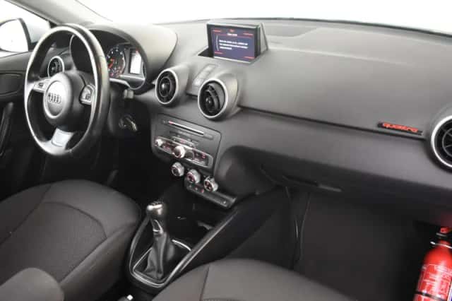 Audi A1 (2018) thumbnail 6