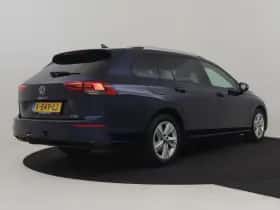 Volkswagen Golf (2021) thumbnail 2
