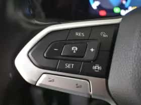 Volkswagen Golf (2021) thumbnail 12