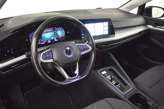 Volkswagen Golf (2021) thumbnail 5