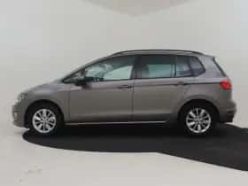 Volkswagen Golf (2015) thumbnail 3
