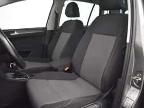 Volkswagen Golf (2015) thumbnail 7