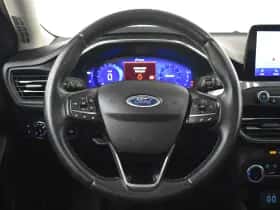 Ford Focus (2021) thumbnail 12