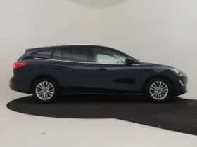 Ford Focus (2021) thumbnail 10