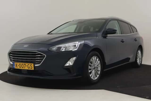 Ford Focus (2021) thumbnail 1