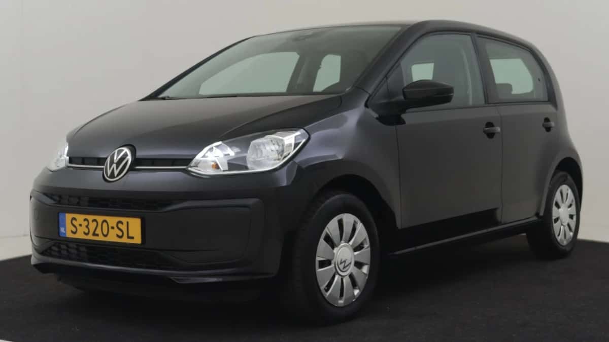 Volkswagen Up! (2023) — foto 1
