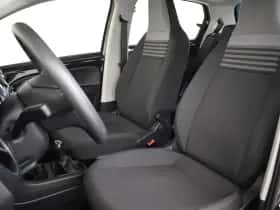 Volkswagen Up! (2023) thumbnail 6